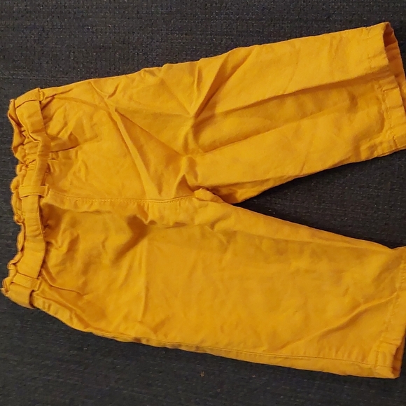 OshKosh B'gosh Yellow Paperbag Pants - Picture 2 of 2